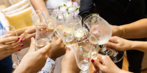 Read more about the article Can Alcoholics Learn To Drink In Moderation By Taking Naltrexone Tablets?