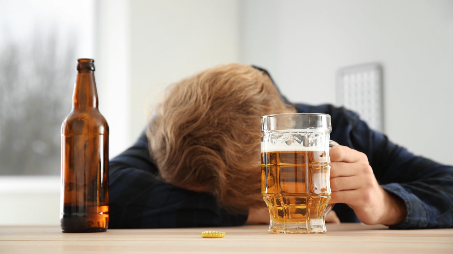 alcohol use disorder when drinking becomes a diagnosis